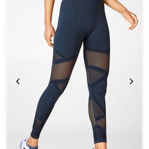 Fabletics High waisted 7/8 mosaic leggings